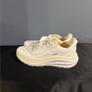 Avia Women's White and Cream Athletic Shoes